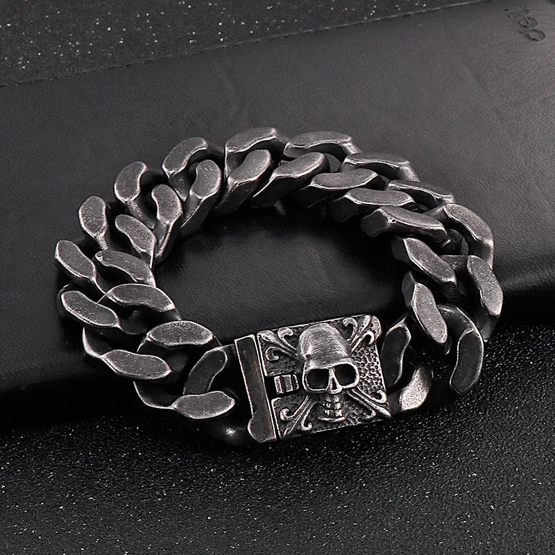 customized titanium steel Cuban link bracelet with men's skull design in European and American style